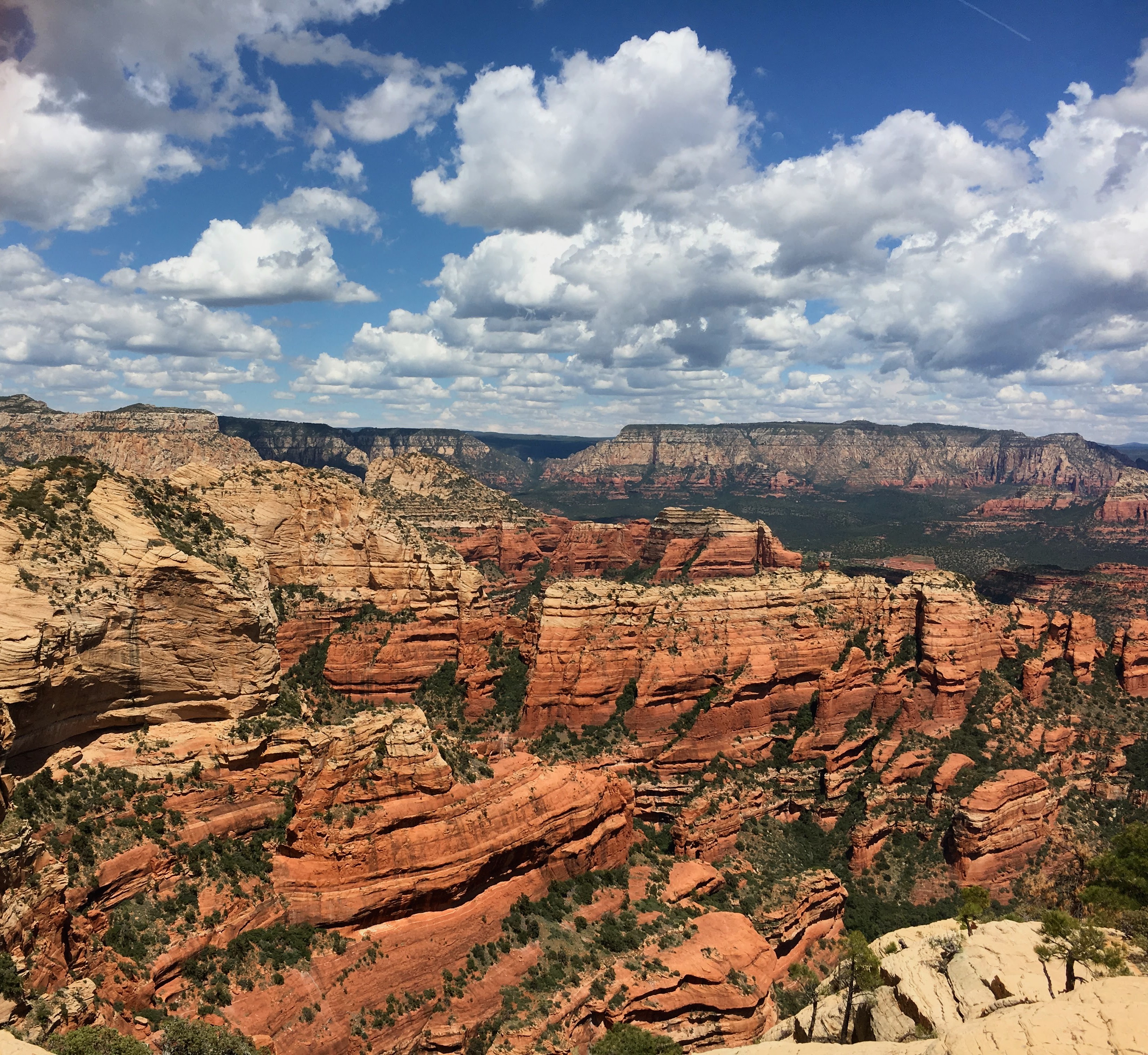 The stunning scenery of Sedona - from Bear Mountain